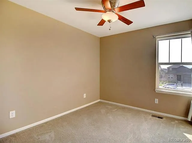 2127 S Ceylon Court Aurora, CO 80013