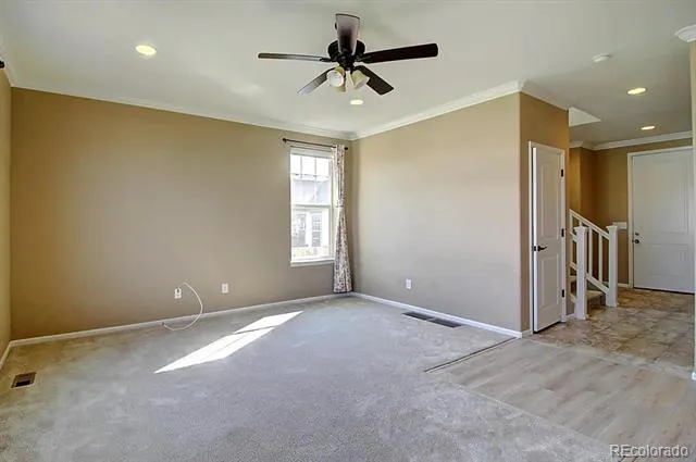 2127 S Ceylon Court Aurora, CO 80013