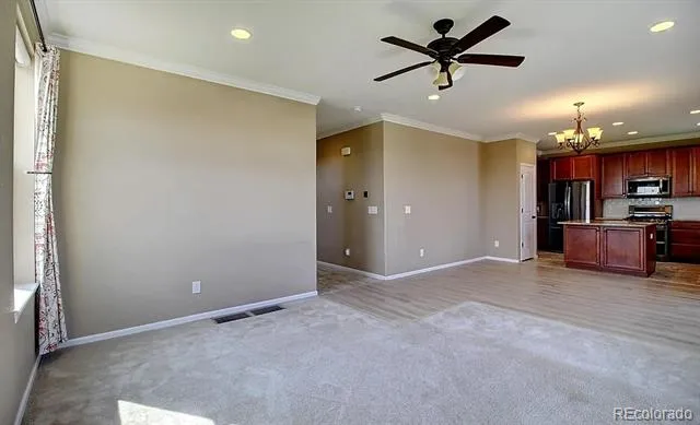 2127 S Ceylon Court Aurora, CO 80013