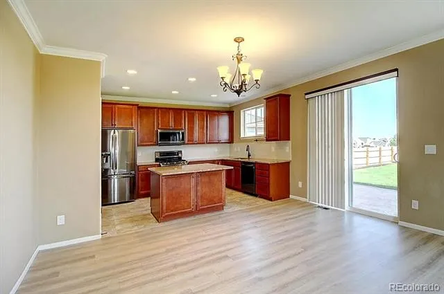 2127 S Ceylon Court Aurora, CO 80013
