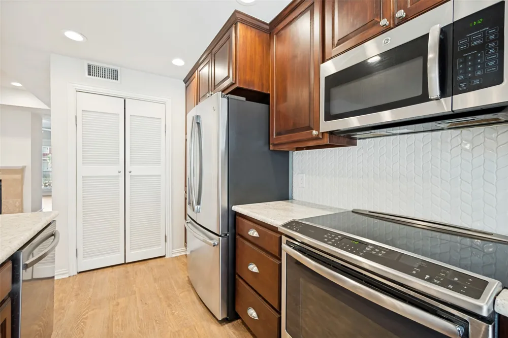 524 Josephine Street Dallas, TX 75246