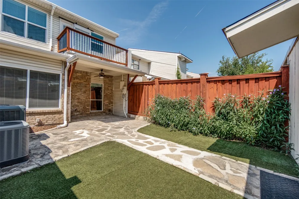 524 Josephine Street Dallas, TX 75246