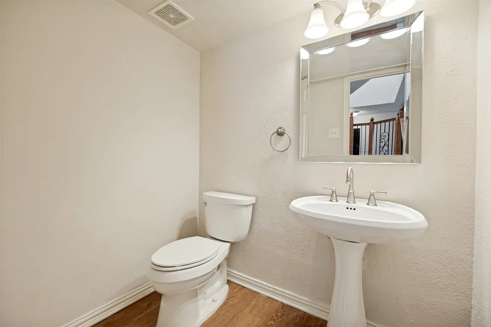 524 Josephine Street Dallas, TX 75246