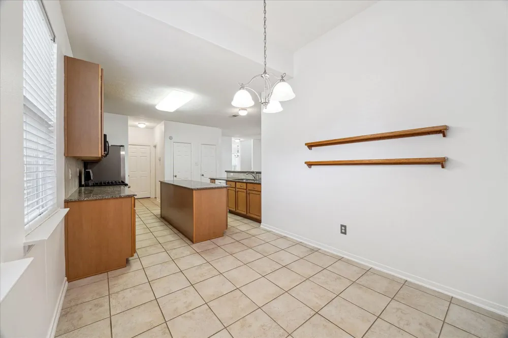 2434 Chuckberry Houston, TX 77080