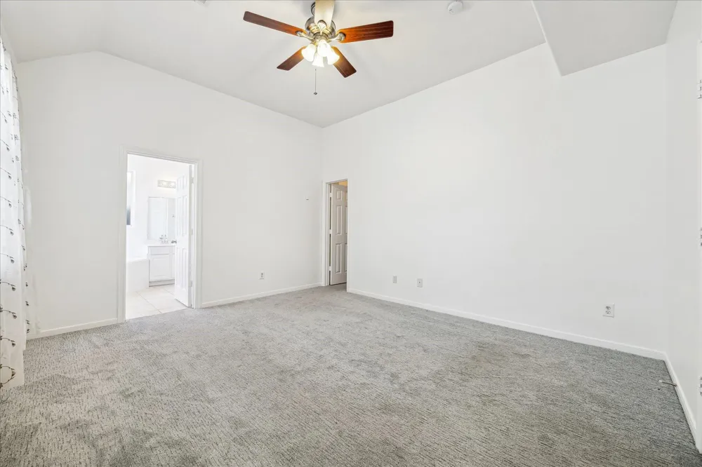 2434 Chuckberry Houston, TX 77080