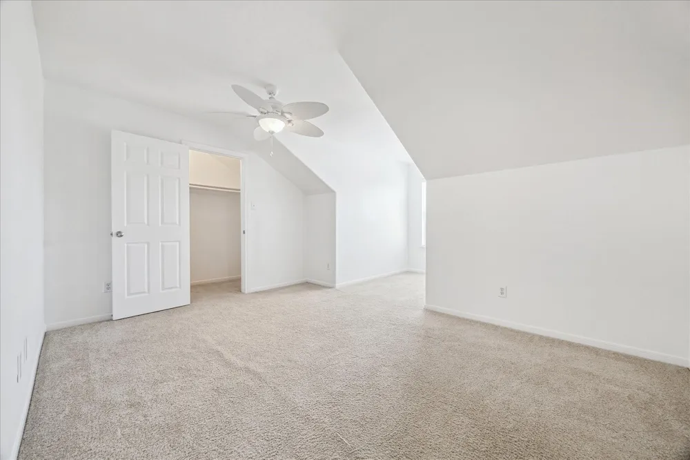 2434 Chuckberry Houston, TX 77080