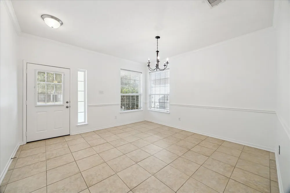 2434 Chuckberry Houston, TX 77080