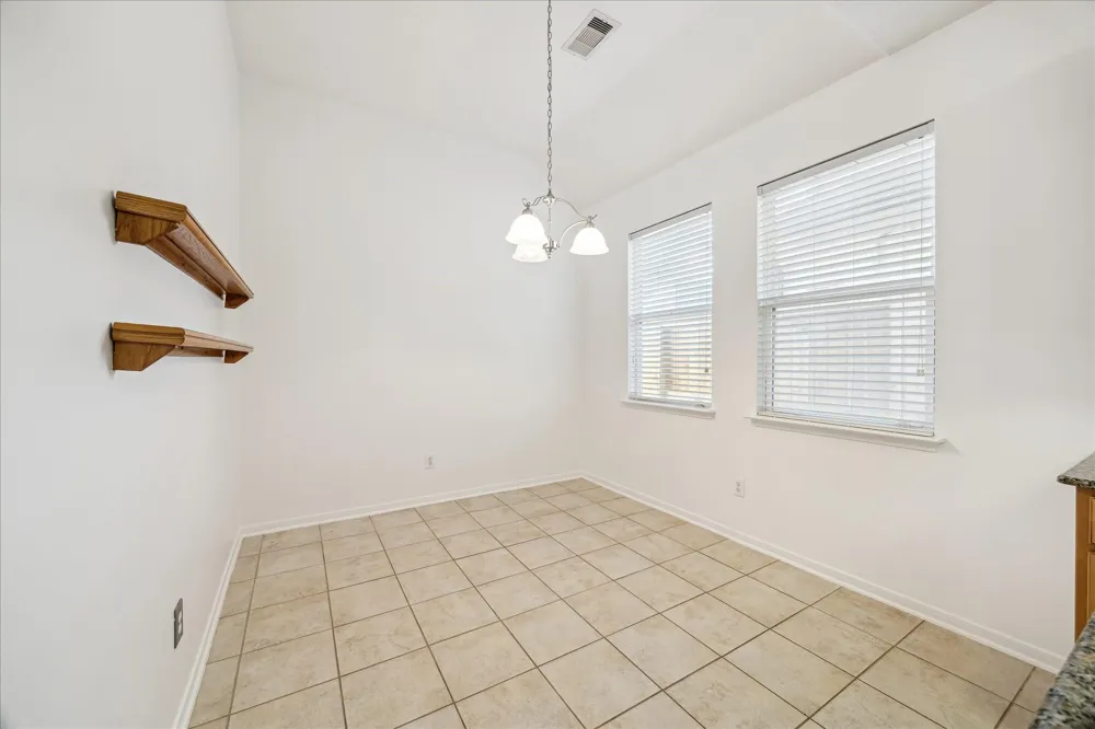 2434 Chuckberry Houston, TX 77080