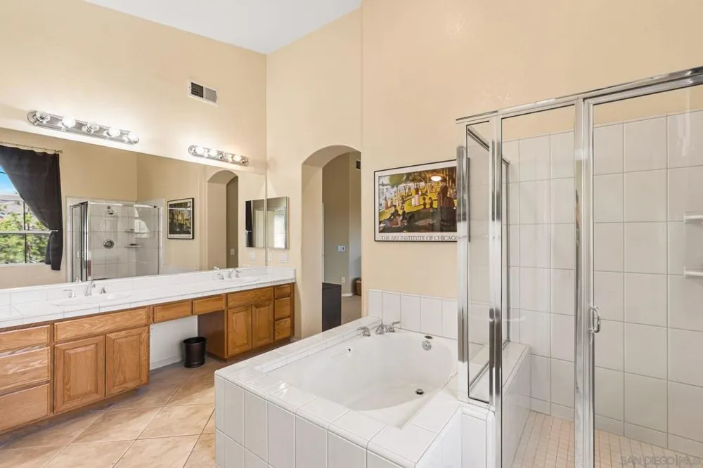 2267 Orchard View Lane Escondido, CA 92027