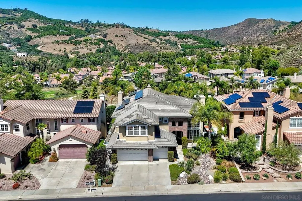 2267 Orchard View Lane Escondido, CA 92027