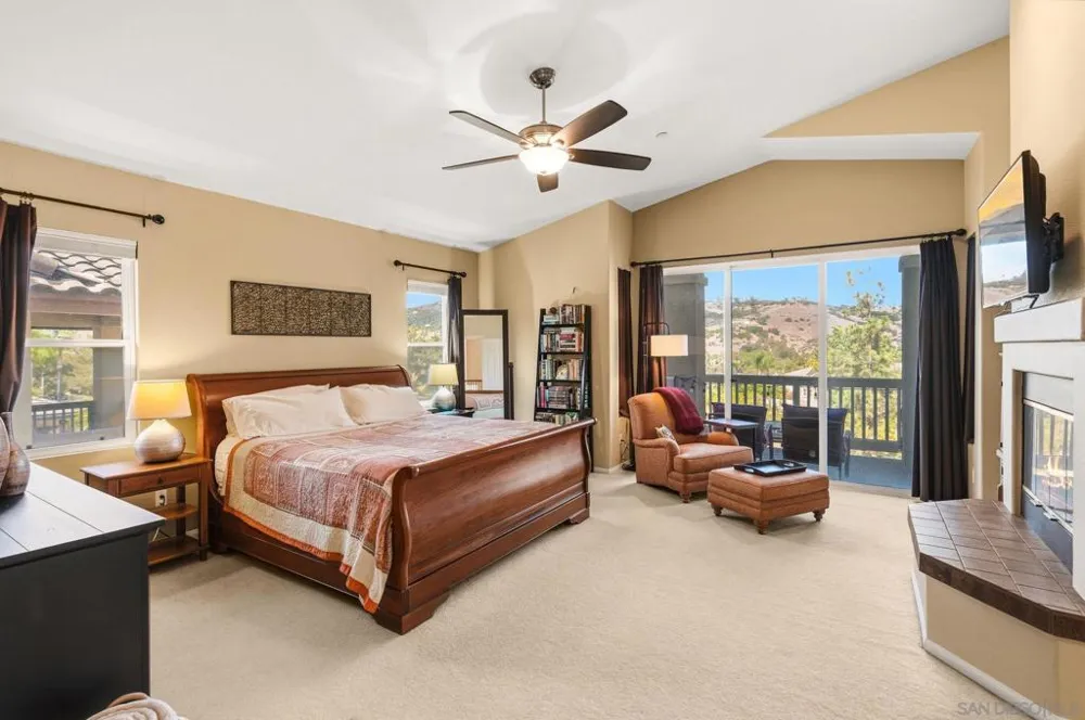 2267 Orchard View Lane Escondido, CA 92027