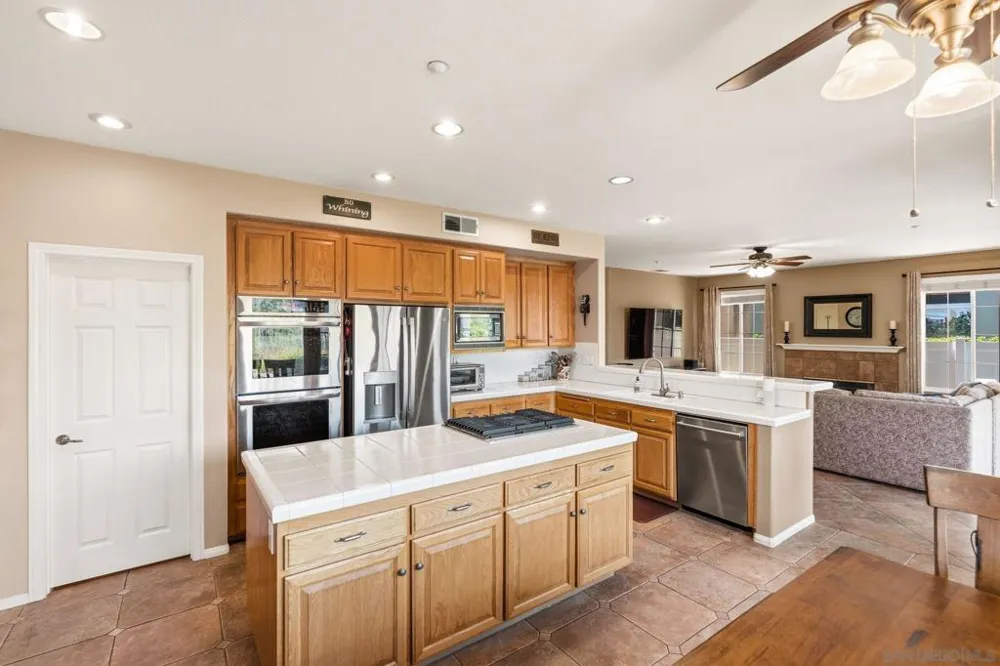 2267 Orchard View Lane Escondido, CA 92027