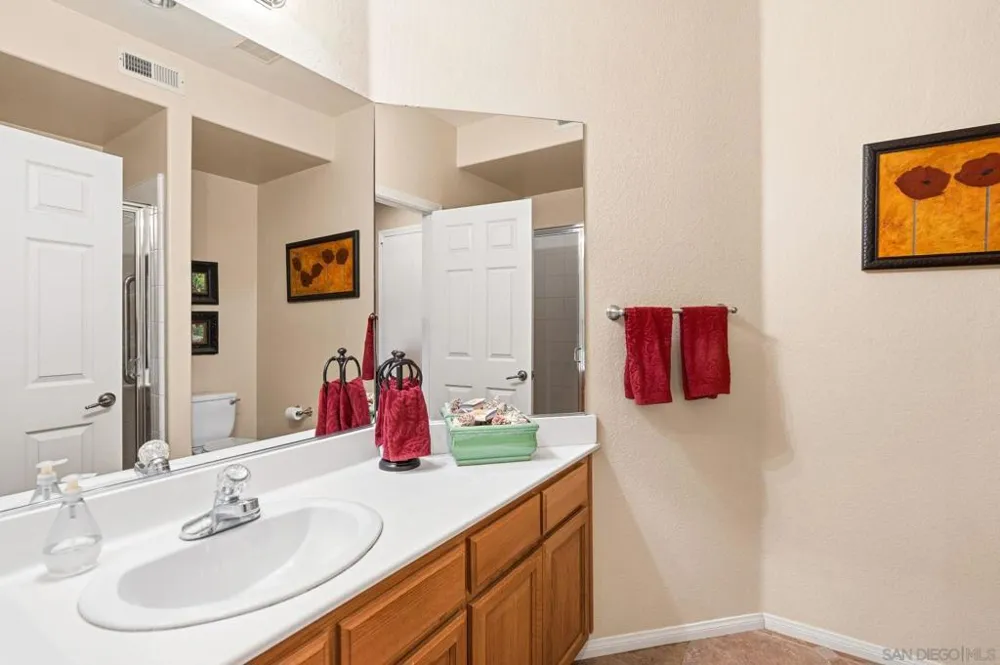 2267 Orchard View Lane Escondido, CA 92027