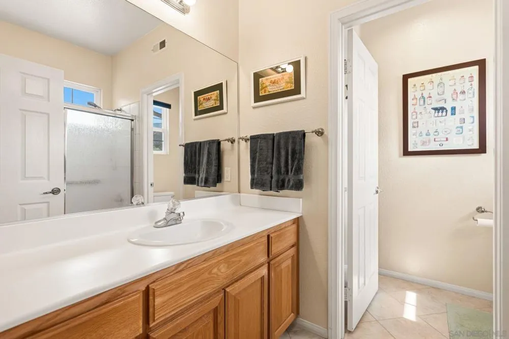 2267 Orchard View Lane Escondido, CA 92027