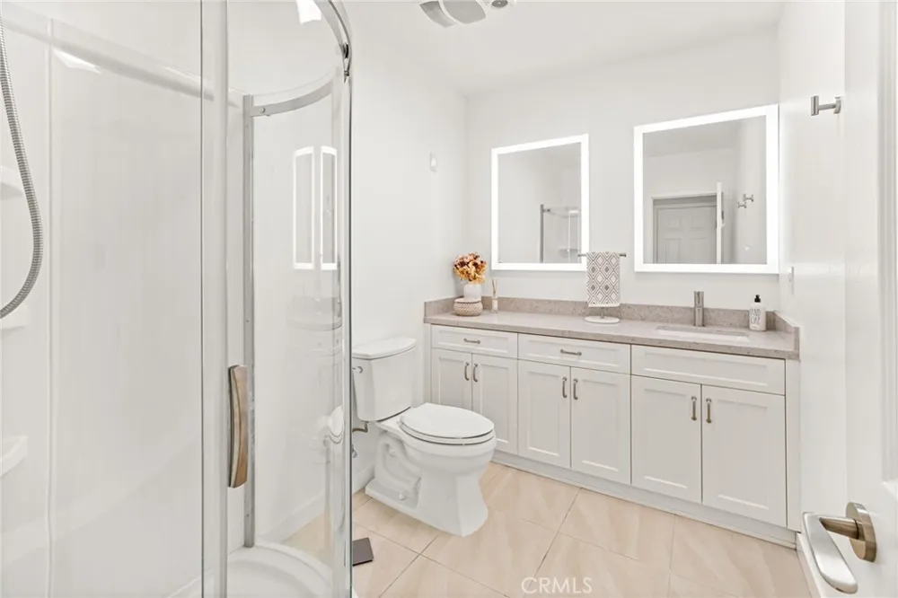1686 Longwood Avenue Claremont, CA 91711