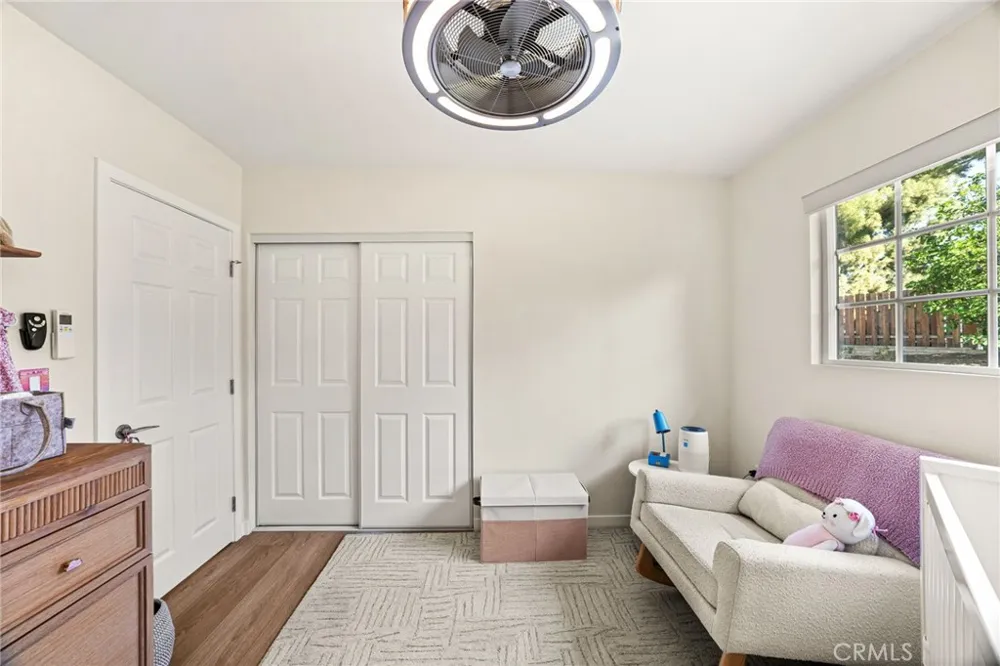 1686 Longwood Avenue Claremont, CA 91711