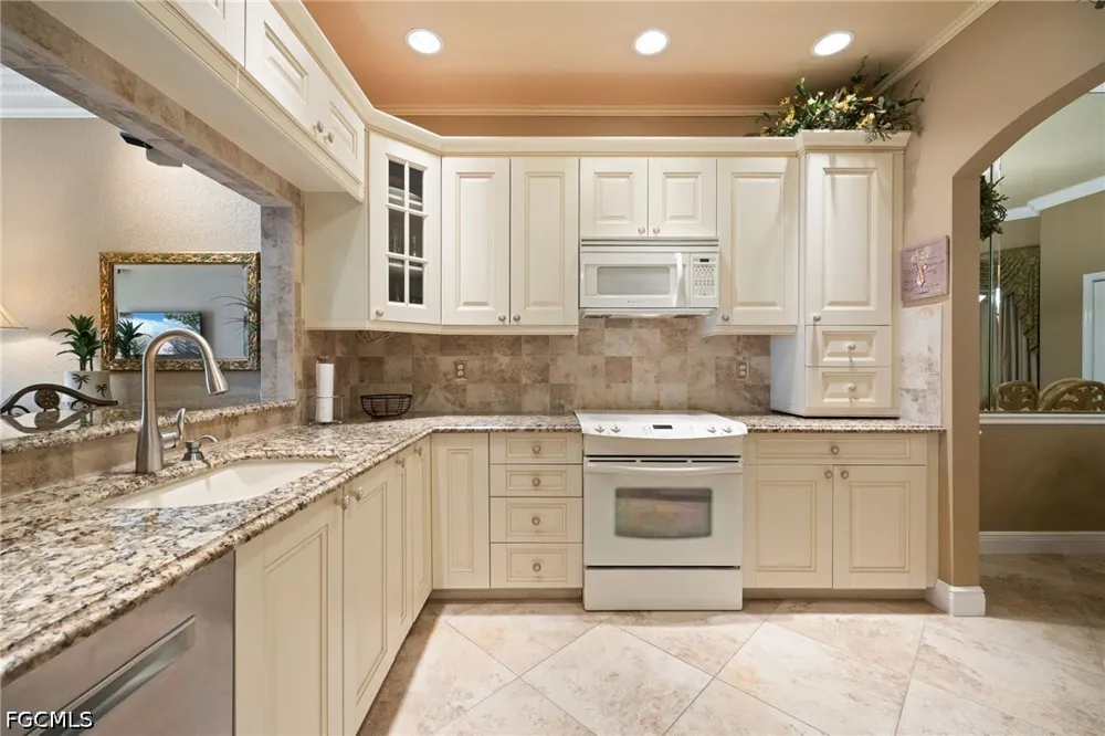 San Carlos Boulevard #915 Fort Myers Beach, FL 33931