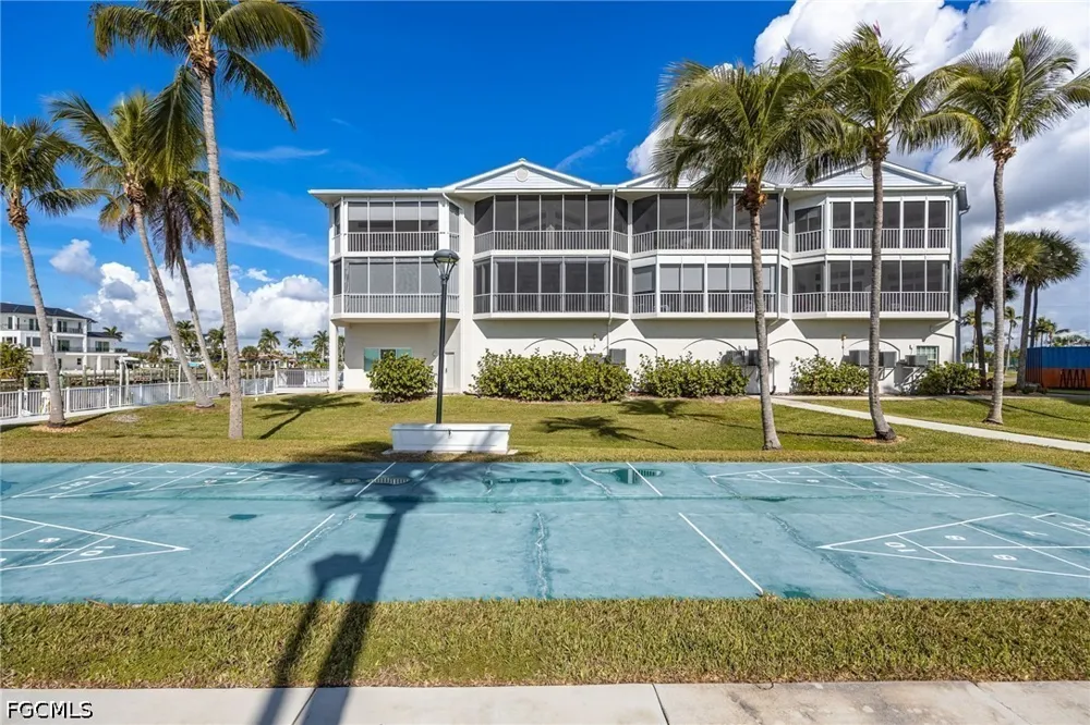 San Carlos Boulevard #915 Fort Myers Beach, FL 33931