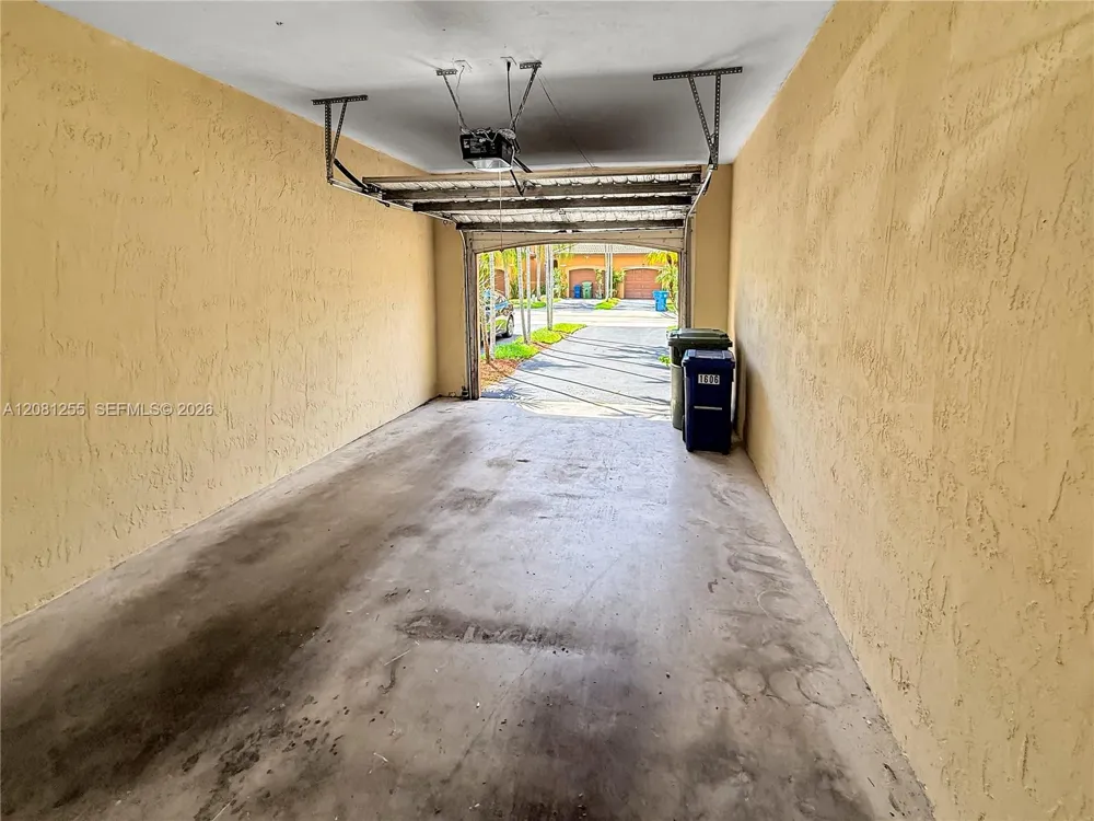 1606 Veracruz Ln Weston, FL 33327