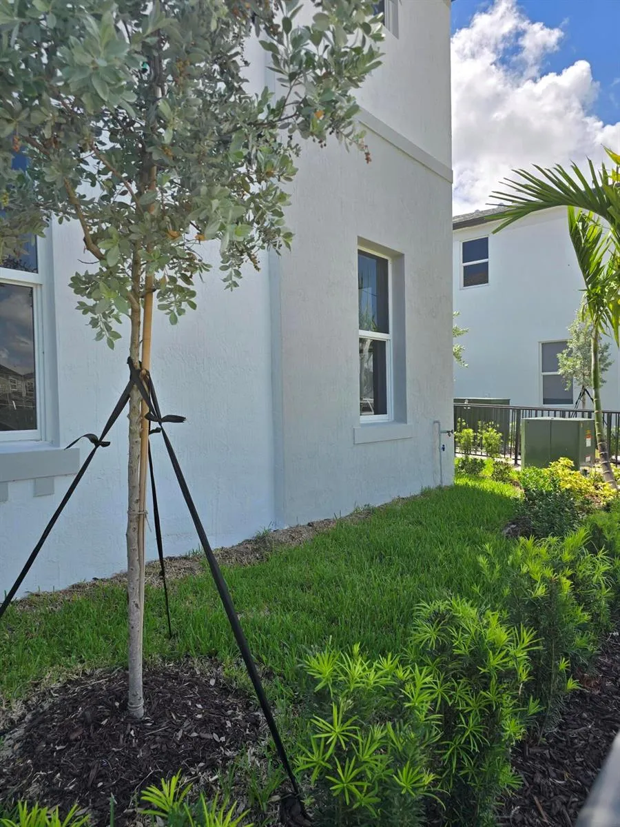 15671 SW 280th Street #UNIT 9 Homestead, FL 33032