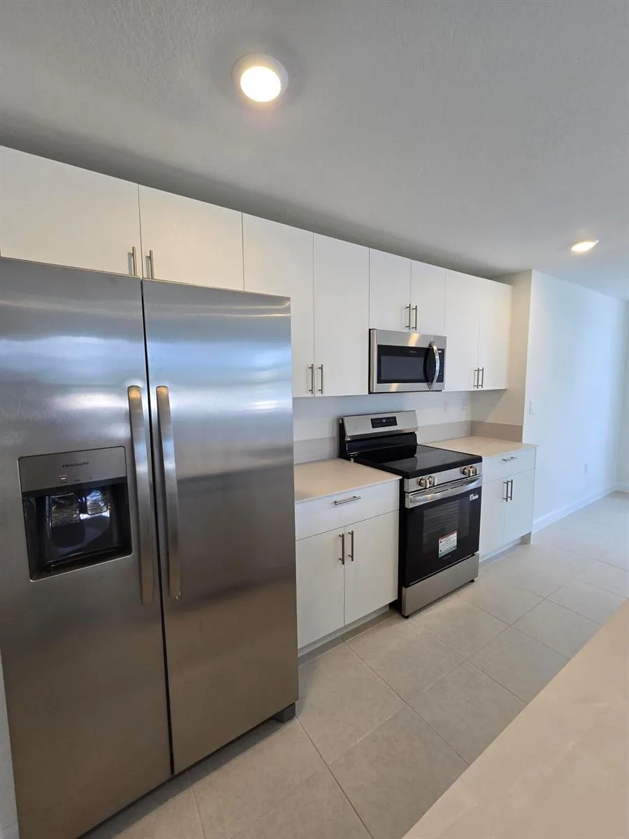 15671 SW 280th Street #UNIT 9 Homestead, FL 33032