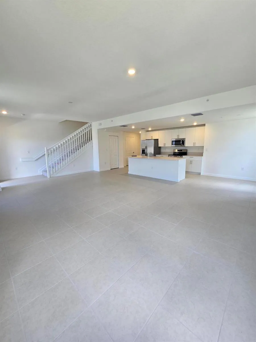 15671 SW 280th Street #UNIT 9 Homestead, FL 33032