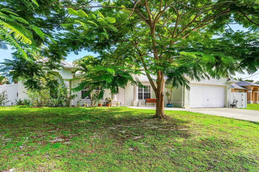 1629 SW Fortune Road Port St. Lucie, FL 34953