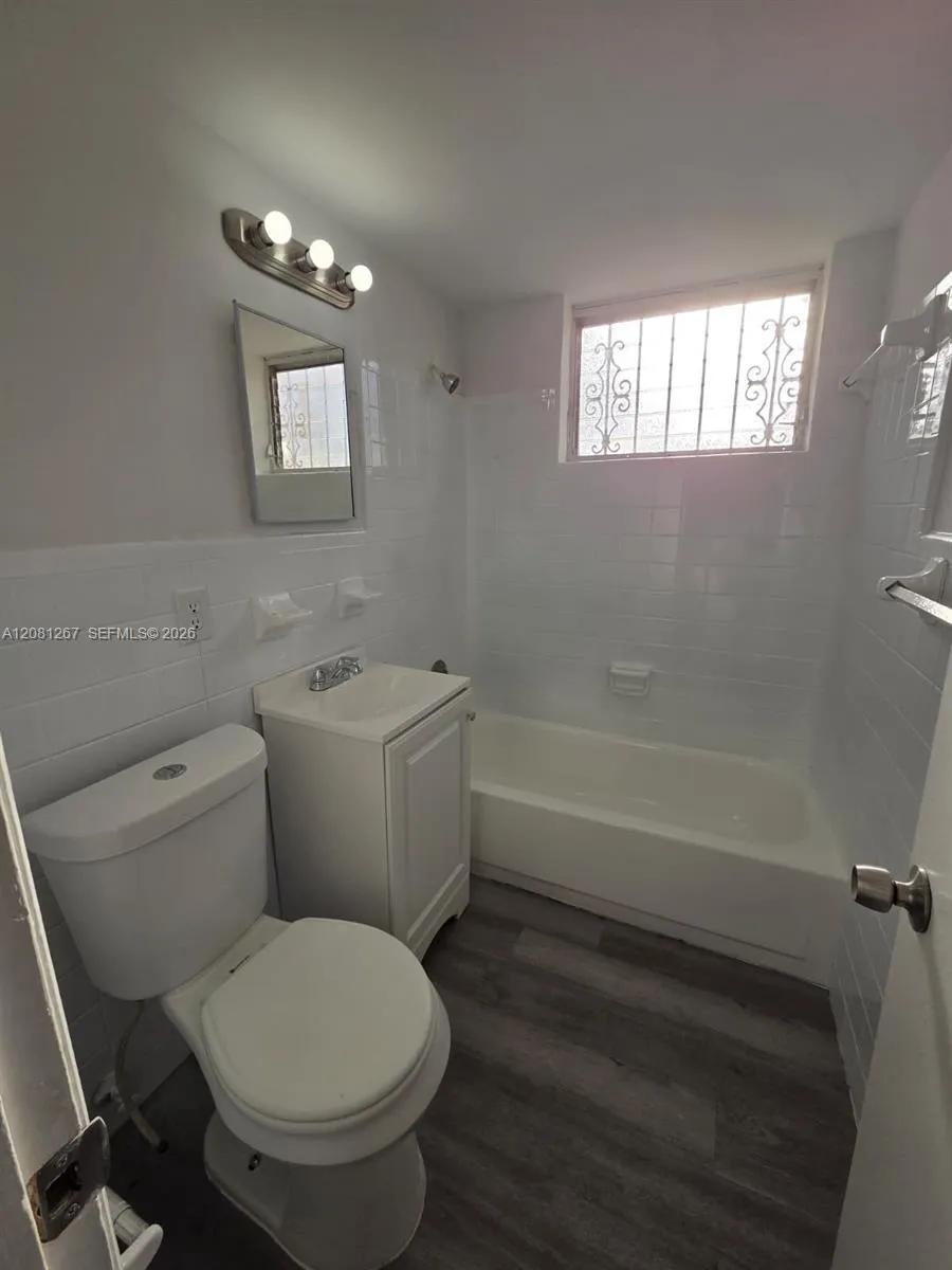 1628 SW 7th St #5 Miami, FL 33135