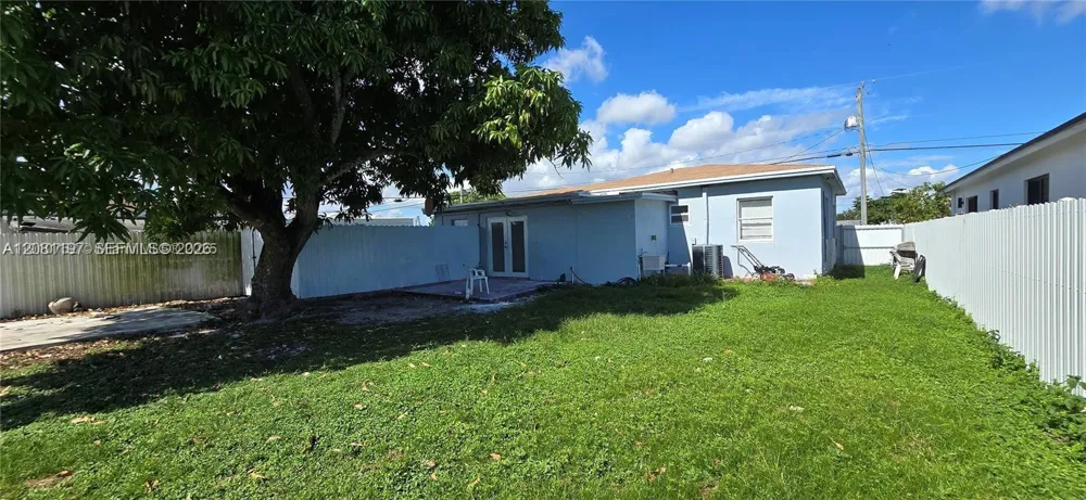 12140 SW 218th St Miami, FL 33170