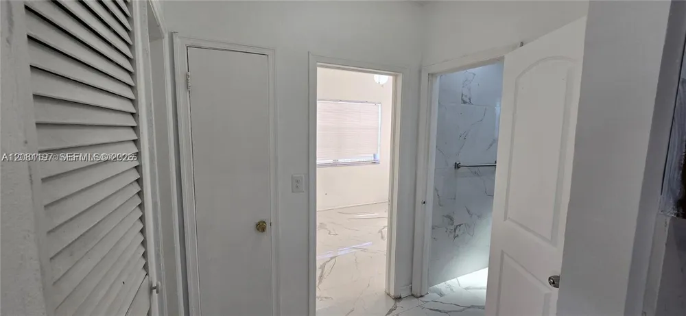 12140 SW 218th St Miami, FL 33170