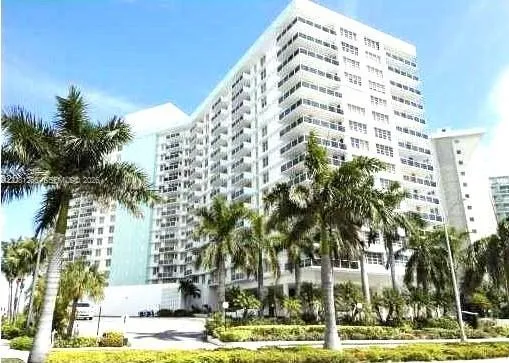 3725 S Ocean Dr #323 Hollywood, FL 33019