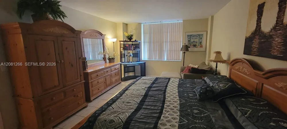 3725 S Ocean Dr #323 Hollywood, FL 33019