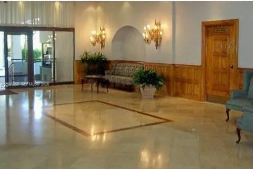 3725 S Ocean Dr #323 Hollywood, FL 33019