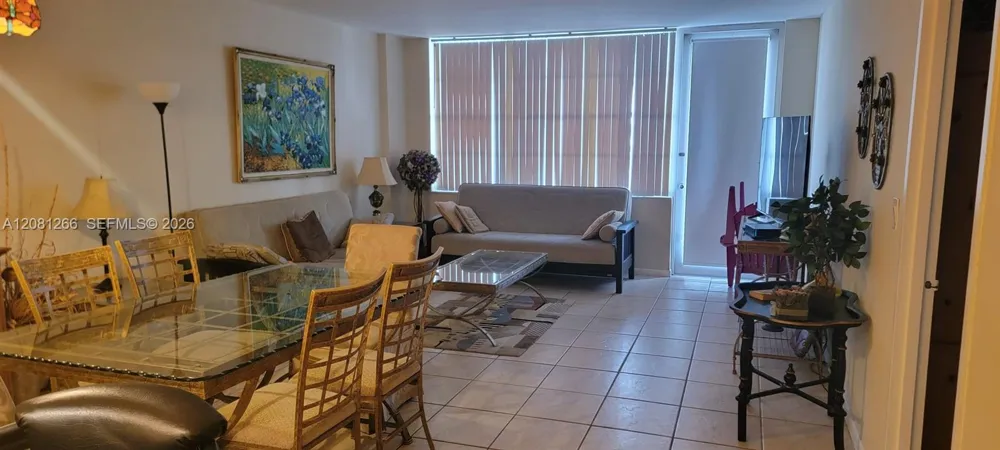 3725 S Ocean Dr #323 Hollywood, FL 33019