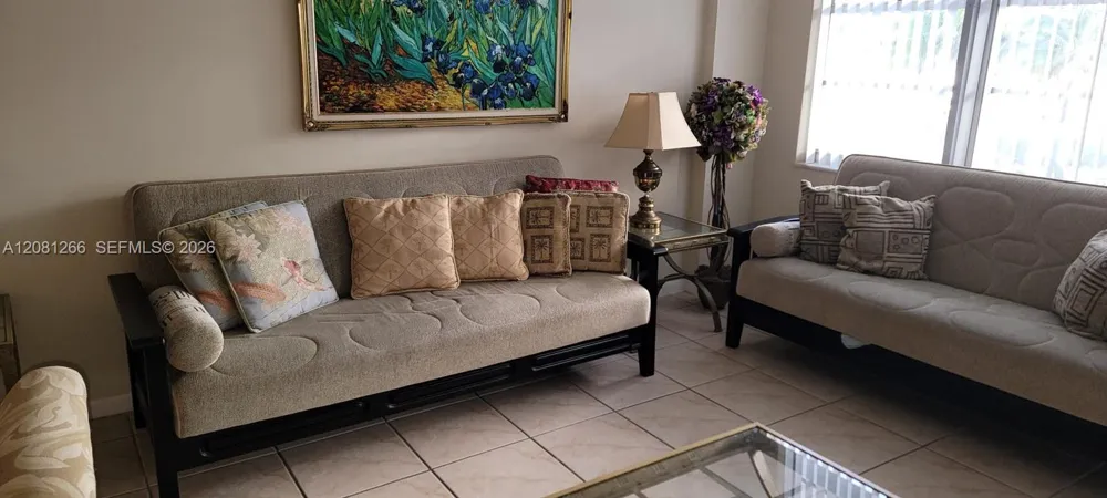 3725 S Ocean Dr #323 Hollywood, FL 33019
