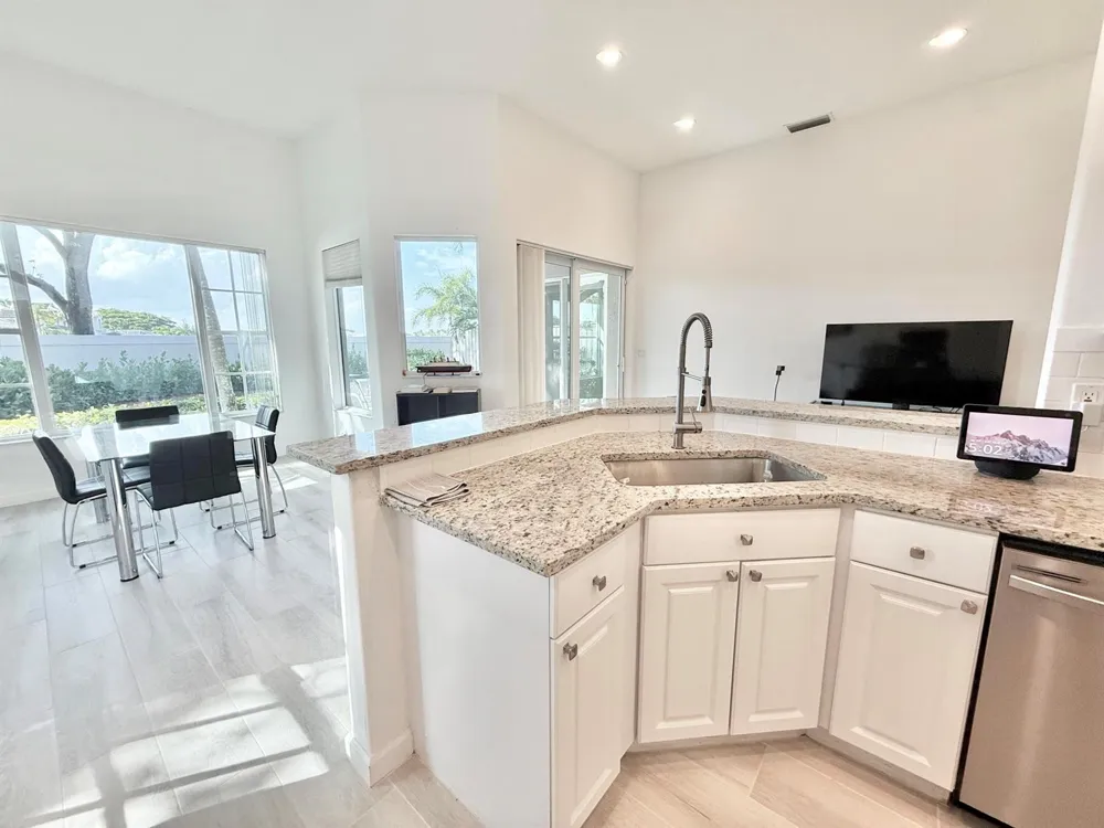 46 Pinnacle Cove Palm Beach Gardens, FL 33418
