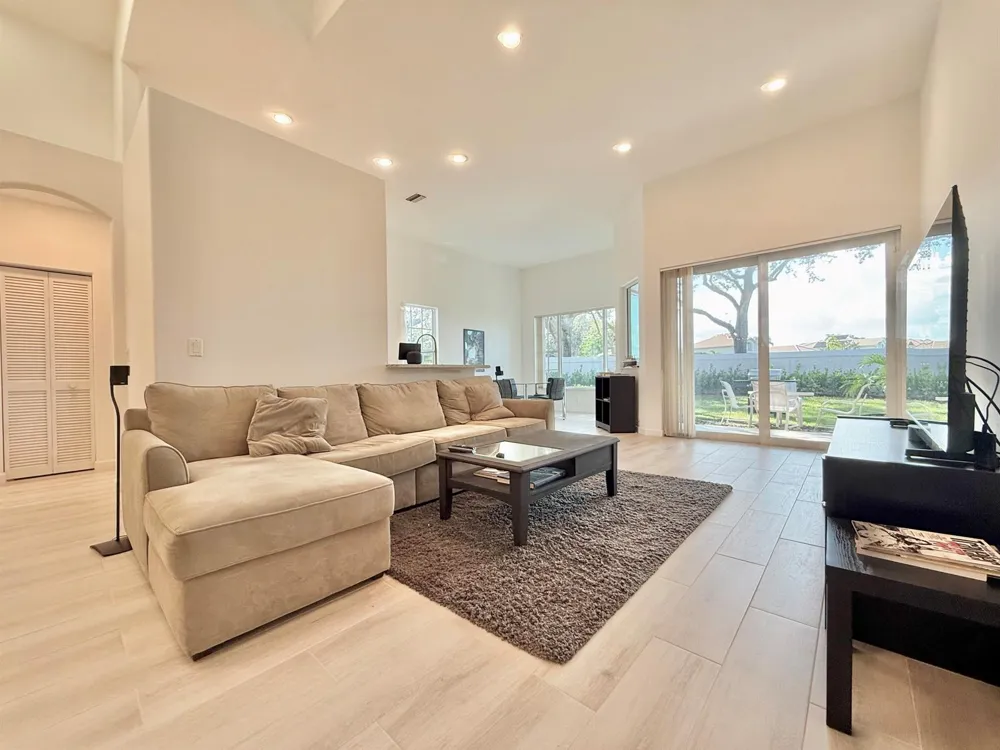 46 Pinnacle Cove Palm Beach Gardens, FL 33418