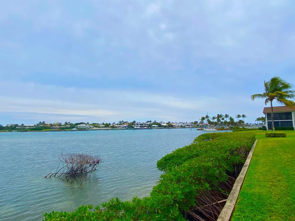 755 Saturn Street #H201 Jupiter, FL 33477