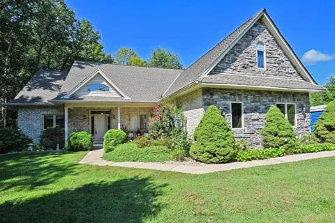 1484 Monroe Farms Lane