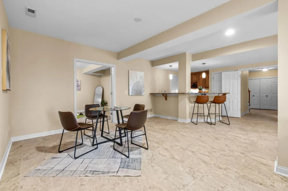 1046 Tuscany Place Cincinnati, OH 45226