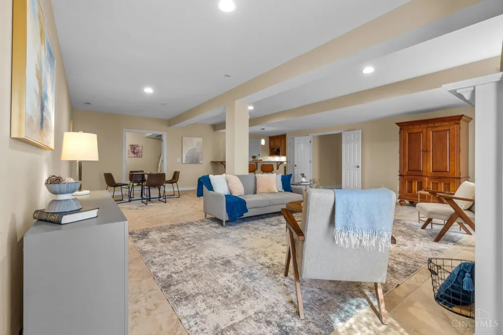 1046 Tuscany Place Cincinnati, OH 45226