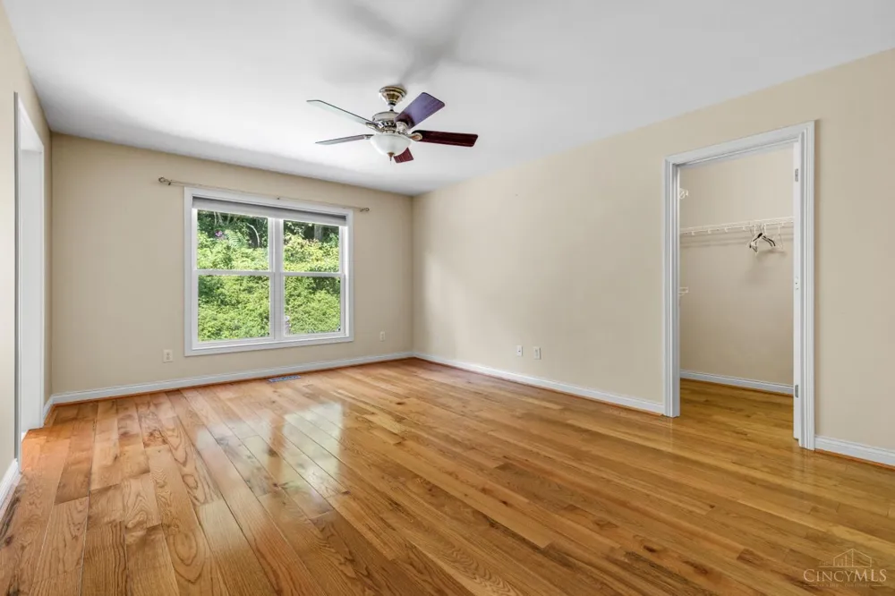 1046 Tuscany Place Cincinnati, OH 45226
