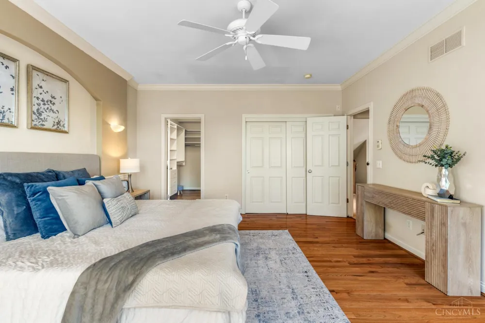 1046 Tuscany Place Cincinnati, OH 45226