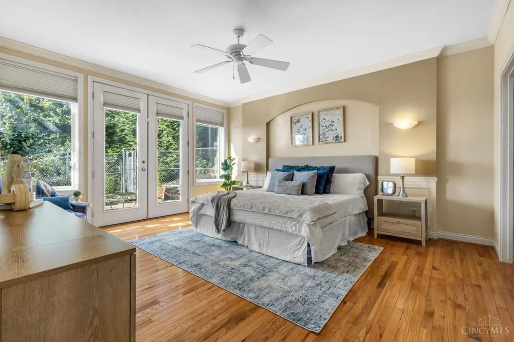 1046 Tuscany Place Cincinnati, OH 45226