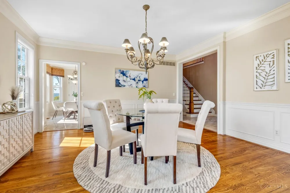 1046 Tuscany Place Cincinnati, OH 45226
