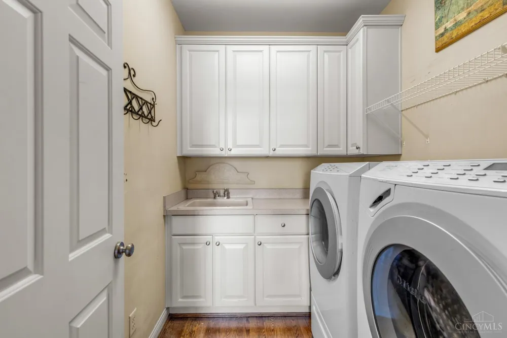 1046 Tuscany Place Cincinnati, OH 45226