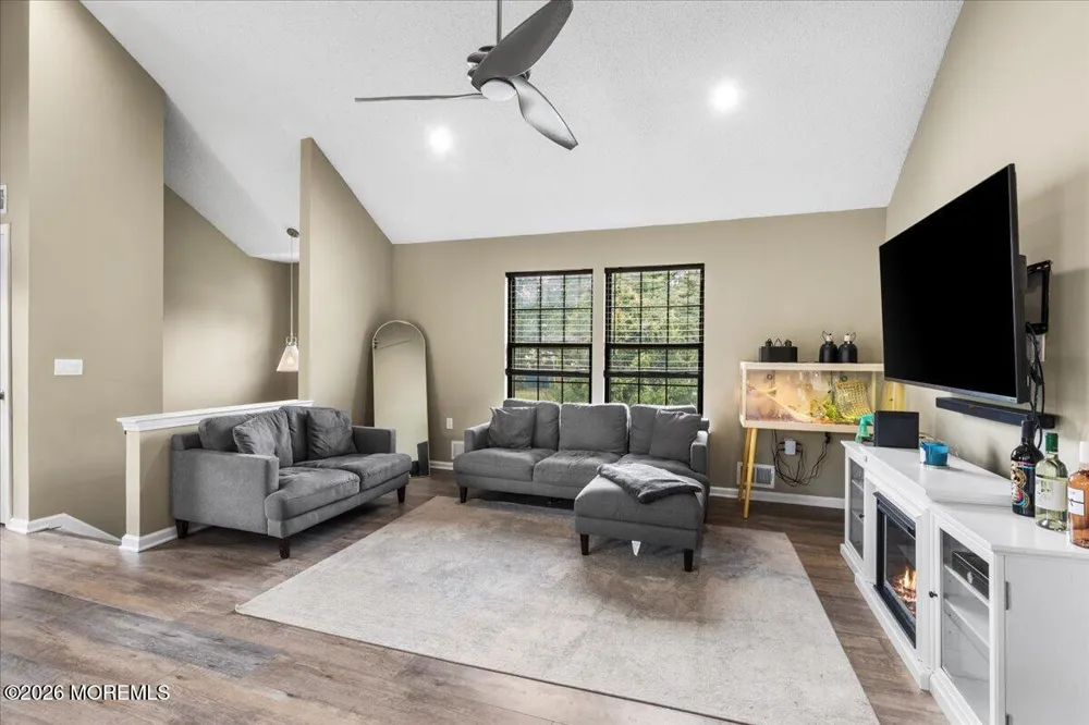 504 Geranium Court Jackson, NJ 08527