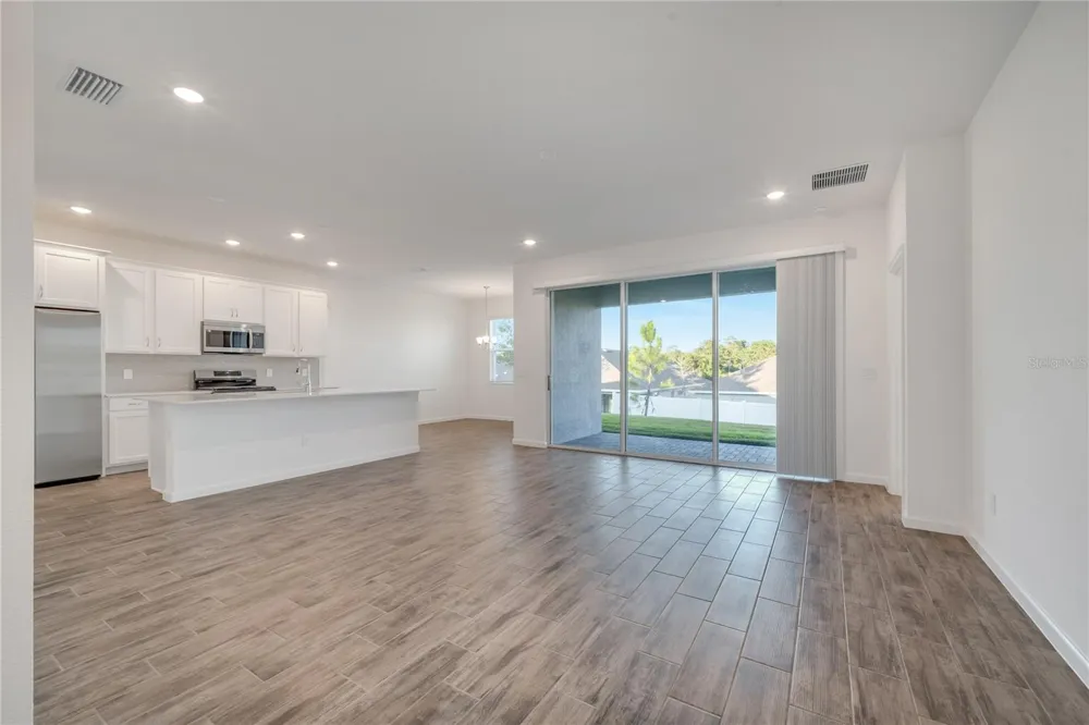 2272 SIRENS LANE Mount Dora, FL 32757