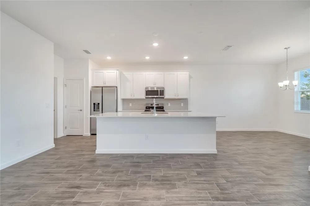 2272 SIRENS LANE Mount Dora, FL 32757