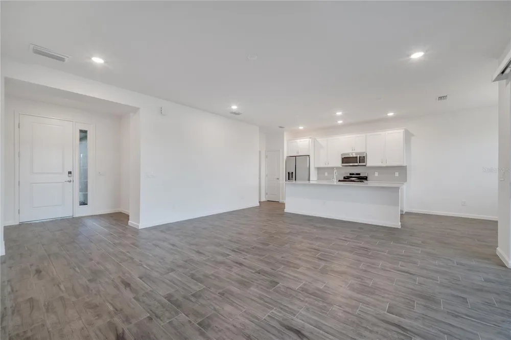 2272 SIRENS LANE Mount Dora, FL 32757